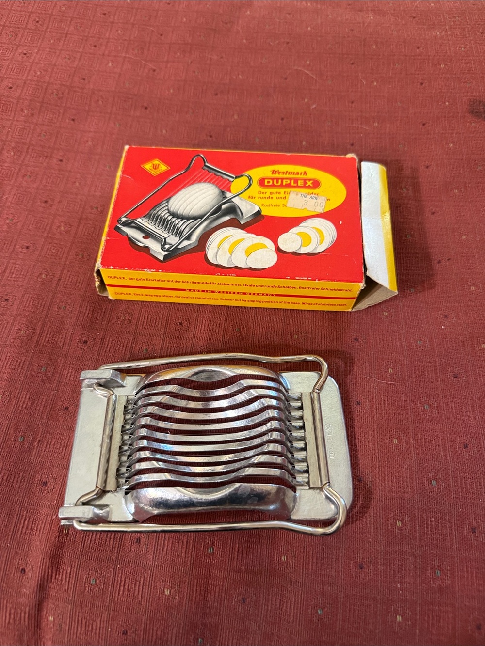 Stainless Steel Egg Slicer - Chrome Finish